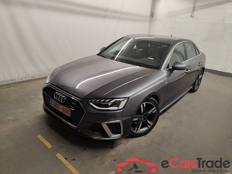 Audi A4 2.0 35 TFSi 110kW S tronic S line 4d #1