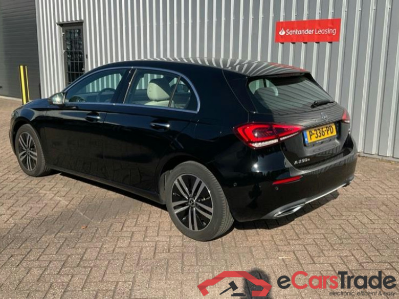 MERCEDES-BENZ A-KLASSE 250e phev business sol luxury limited 160kW 8g-dct aut #3
