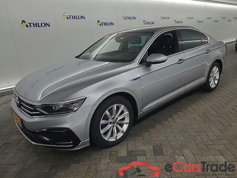 VOLKSWAGEN PASSAT 1.4 TSI PHEV 6-DSG GTE Business 4D 160kW