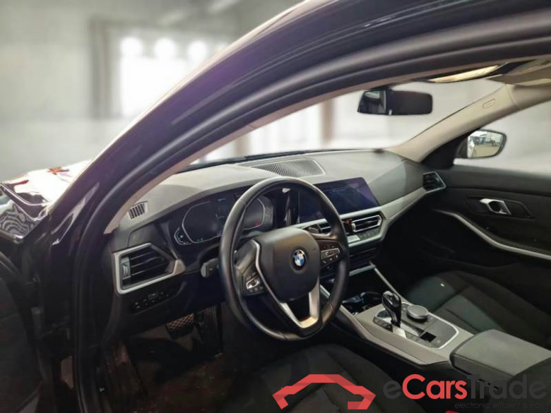 BMW SERIE 3 / 2018 / 5P / STATION WAGON 330E XDRIVE BUSINESS ADVAN. TOURING AUTO #3