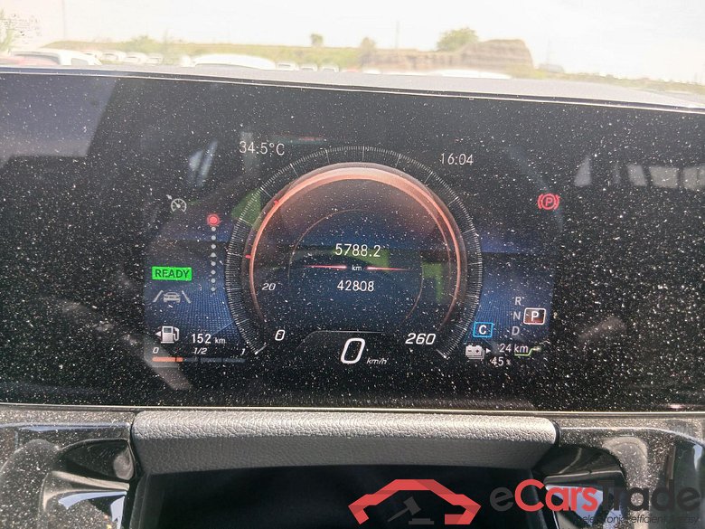 MERCEDES-BENZ GLA / 2020 / 5P / todoterreno GLA 250 e #4