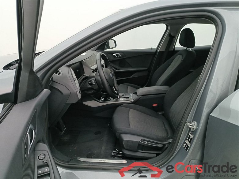 BMW 1 HATCH DIESEL - 2019 118 dA 150hp (EU6AP) 5d #3