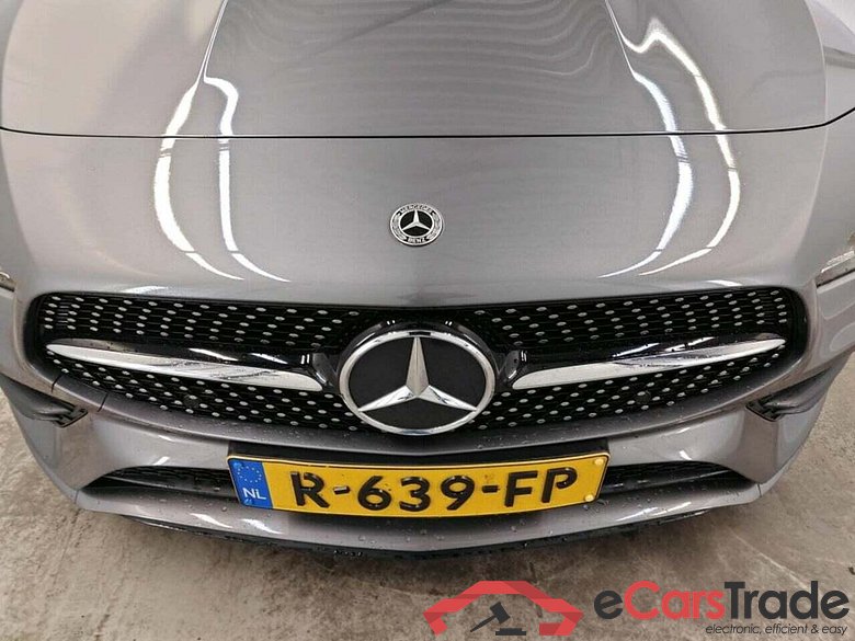 MERCEDES-BENZ CLA-klasse Shooting Brake 200 Premium #4