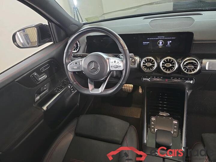 Mercedes-Benz GLB 180d AMG Night Aut. Pano LED-Multibeam Widescreen Ambient Navi 1/2 Sport-Leather-Alcantara KeylessGo Camera Klima PDC ... #6