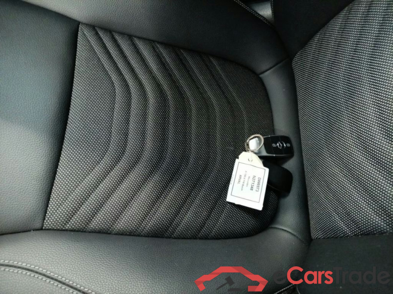 MERCEDES CLASSE A DIESEL (W177) A 180 d Business Solution 5d #4