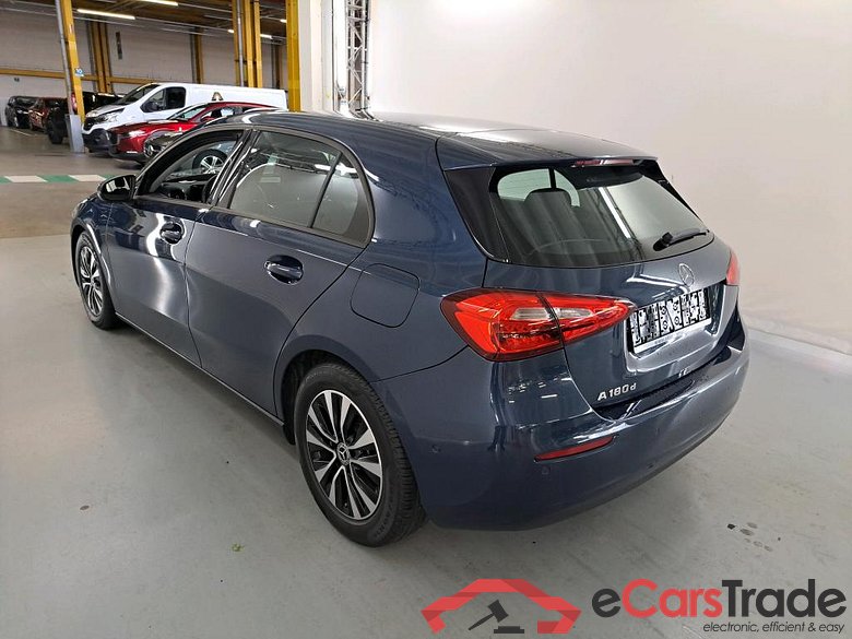 MERCEDES-BENZ A-CLASS 2.0 A 180 D BUSINESS SOLUTION ESSENTIAL #3