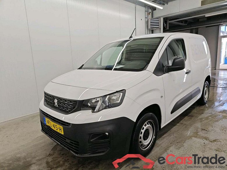 PEUGEOT Partner 1.2 PT. Premium #1