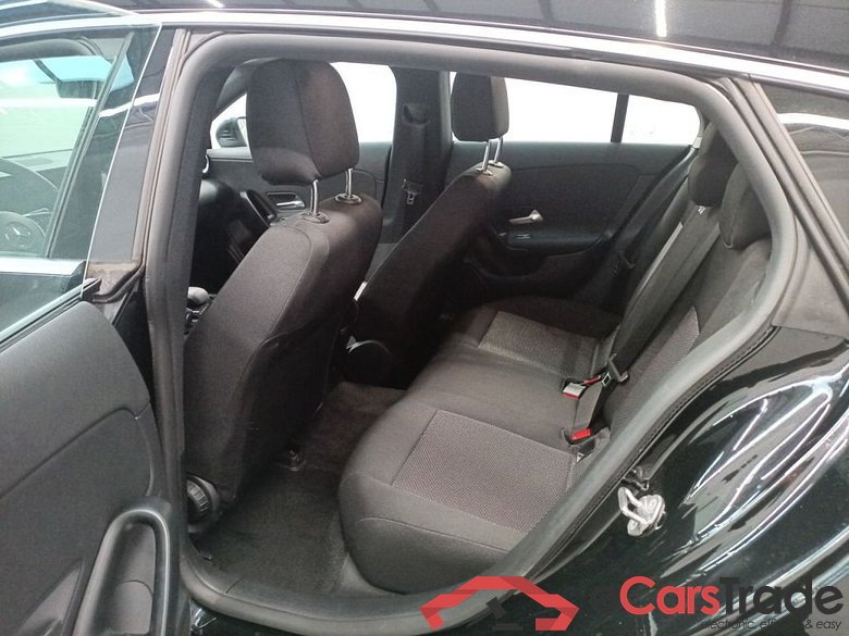 Mercedes-Benz CLA Shooting Brake CLA 200 d 5d #3
