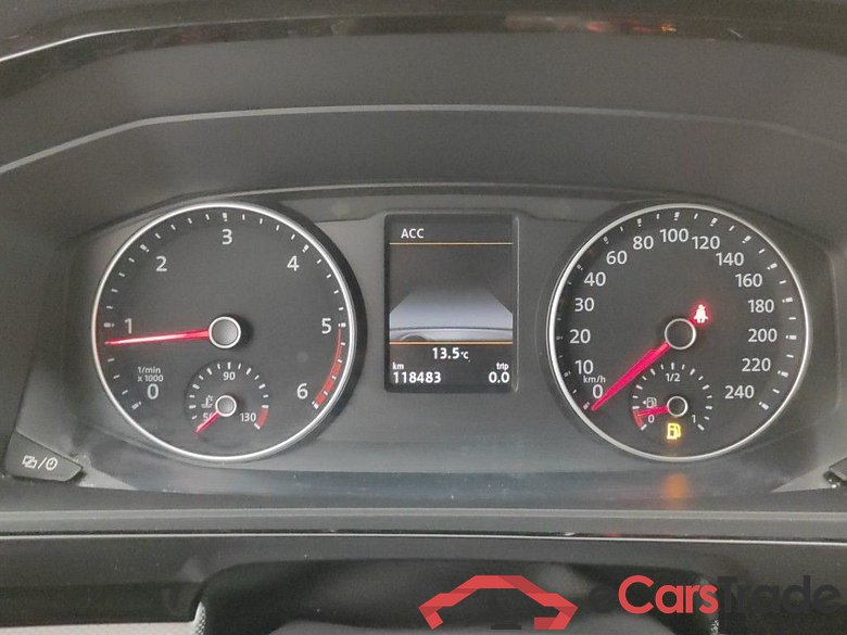 Volkswagen Multivan 2.0TDi SCR 110/150 BMT Highline DSG 5d #6