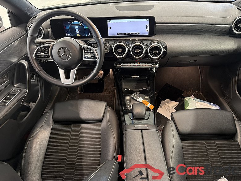 Mercedes CLA 200d Aut. LED-Xenon Widescreen Distronic Navi 1/2 Sport-Leather KeylessGo Camera Klima PDC ... #5