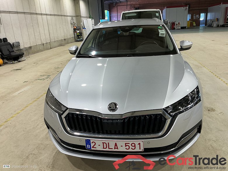 SKODA OCTAVIA COMBI 1.0 TSI MHEV 81KW DSG CLEVER #2
