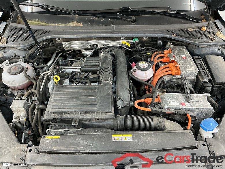 VOLKSWAGEN PASSAT VARIANT GTE - 2020 1.4 TSI PHEV GTE Business DSG #6