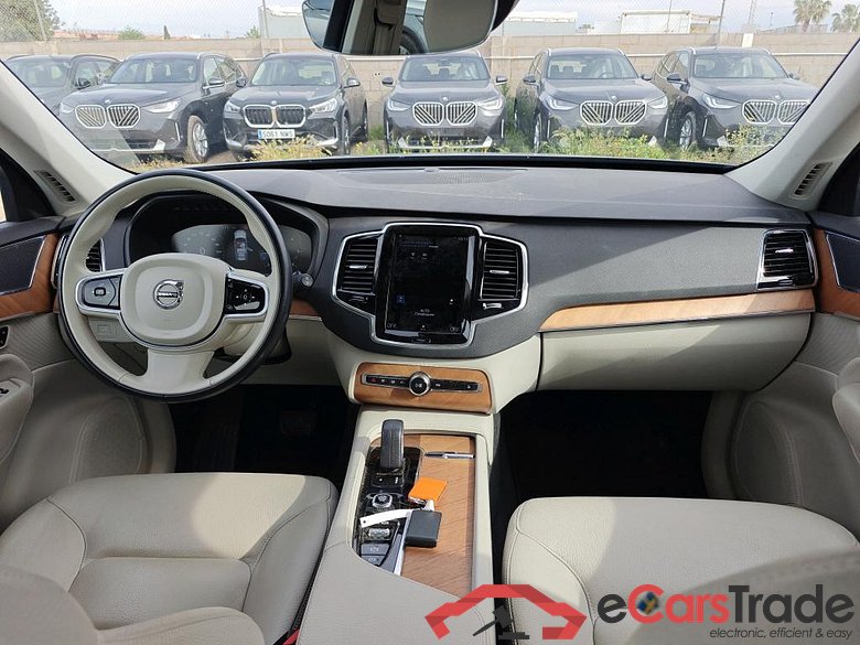 VOLVO XC90 2.0 B5 D AWD Momentum Pro Auto 235 CV #3