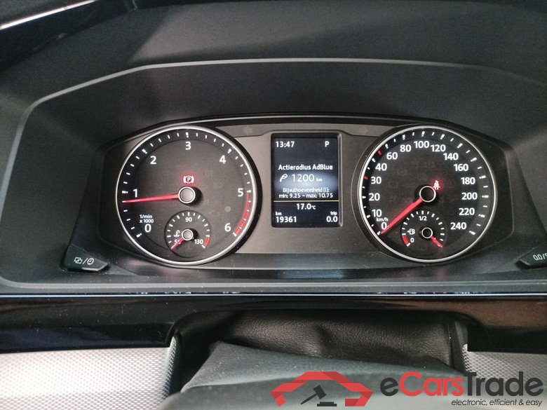 Volkswagen Multivan 2.0TDi SCR 110/150 BMT Highline DSG 5d #6