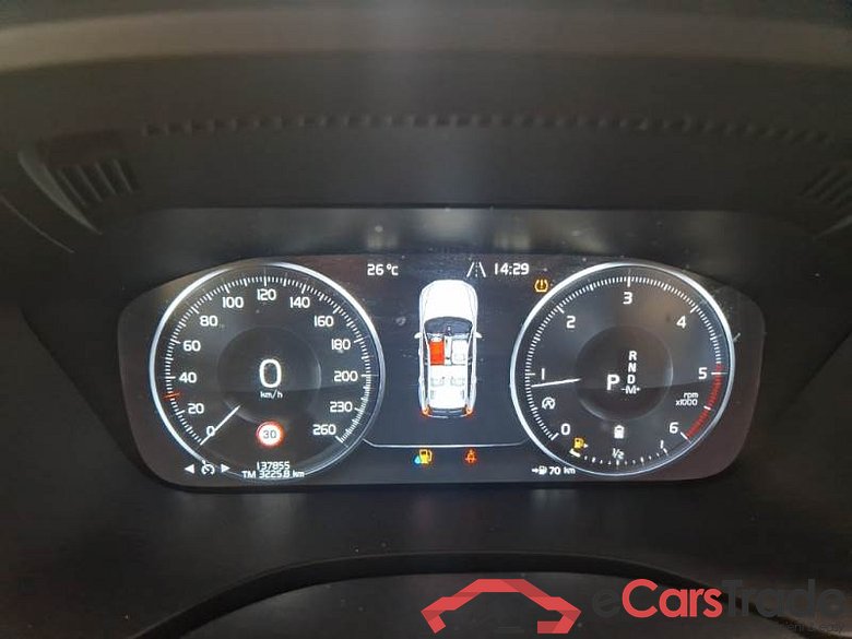 VOLVO XC60 / 2017 / 5P / SUV B4 D AWD GEARTR. BUSINESS #4