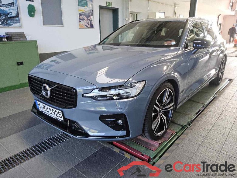 Volvo V60 Kombi (2018->) DE - Kb5 B5 (Benzin) AWD EU6d, Plus Dark Mild-Hybrid, 2021 - 2022