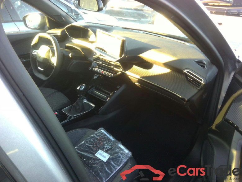 Peugeot 2008 Allure 100 S&S BVM6 #3