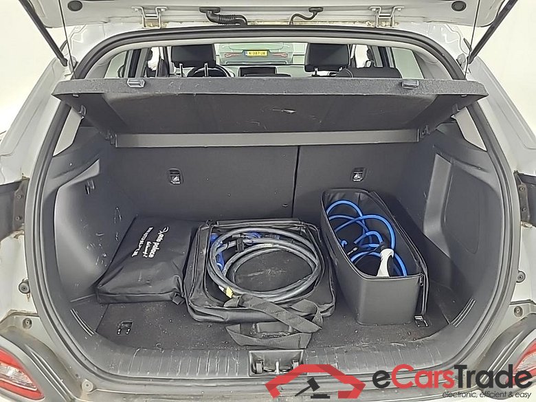 HYUNDAI Kona Premium Sky Electric 64 kWh 5D Athlon Edition #5