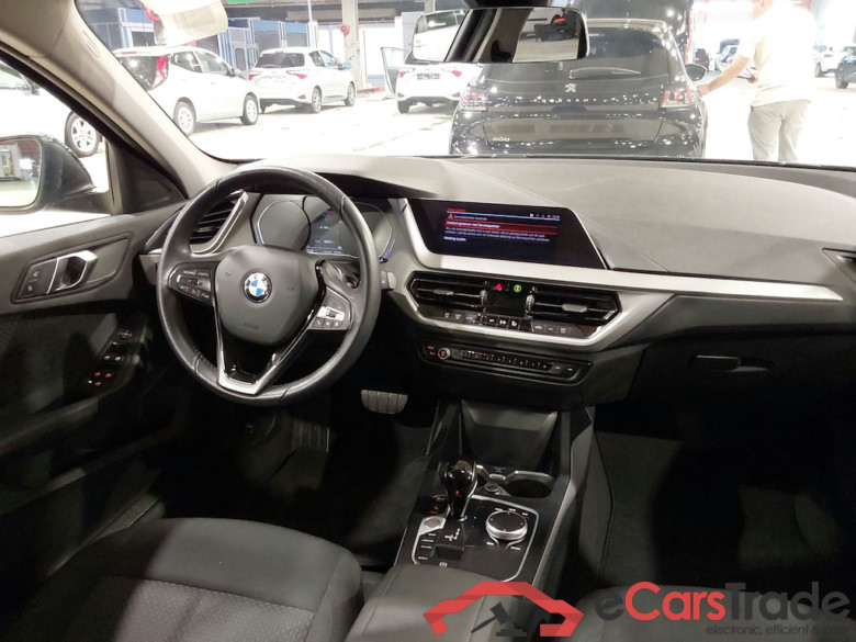 BMW 1 SERIES HATCH 1.5 116IA (80KW) #6
