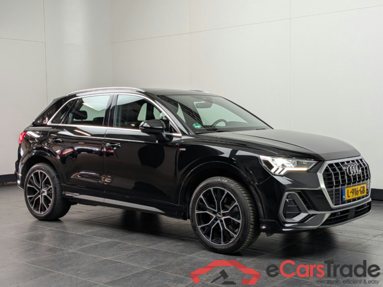 AUDI Q3 45 TFSI e S edition #2