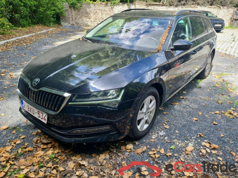 SKODA Superb 2.0 CRTDI 110KW DSG7 CLEVER