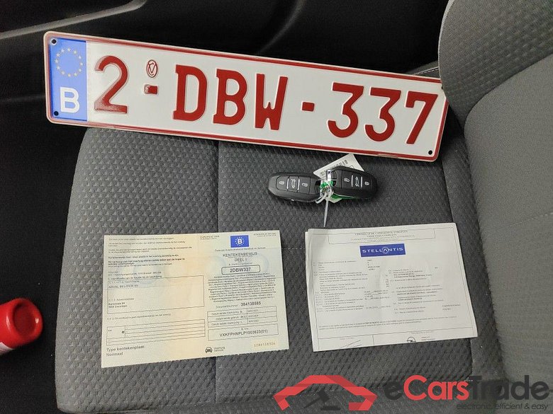 Opel Astra 1.2 Turbo 81kW S/S Edition 5d #4