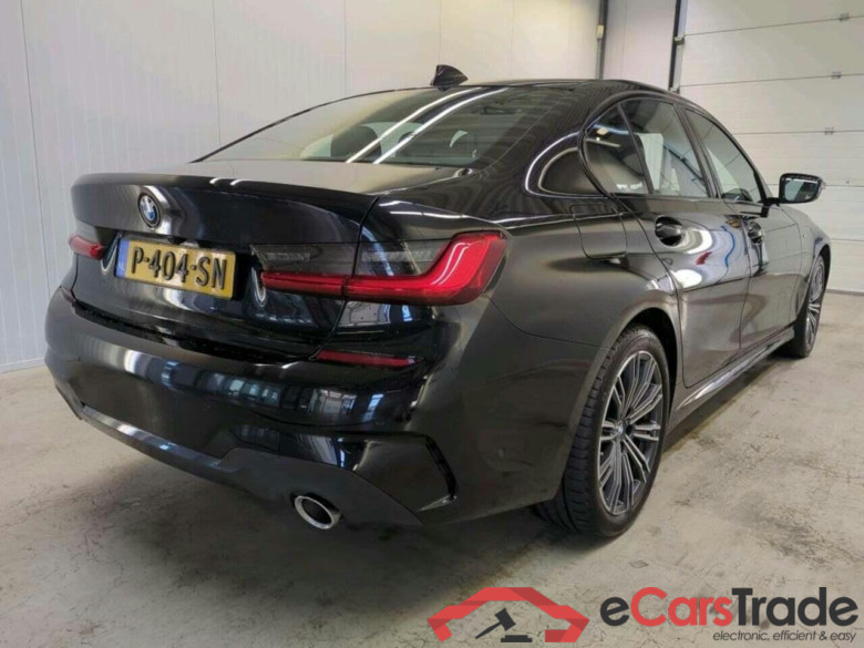 BMW 3-serie 320e Bns Ed. Pl. #2