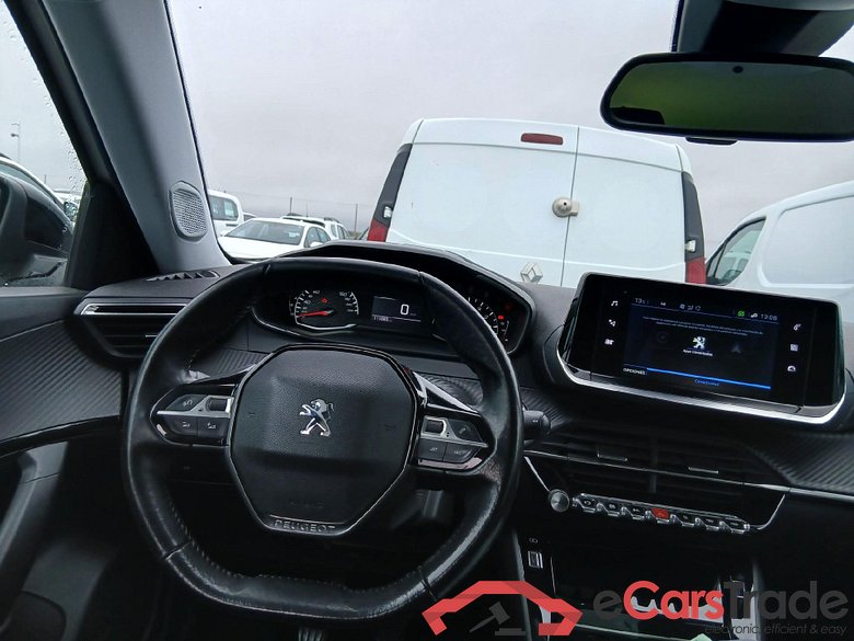 PEUGEOT 2008 / 2019 / 5P / todoterreno Allure BlueHDI 81kW (110CV) #3