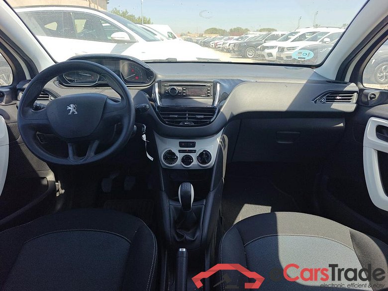 PEUGEOT 208 5p 1G berlina con portón 5P LIKE 1.6 BlueHDi 55KW (75CV) #3