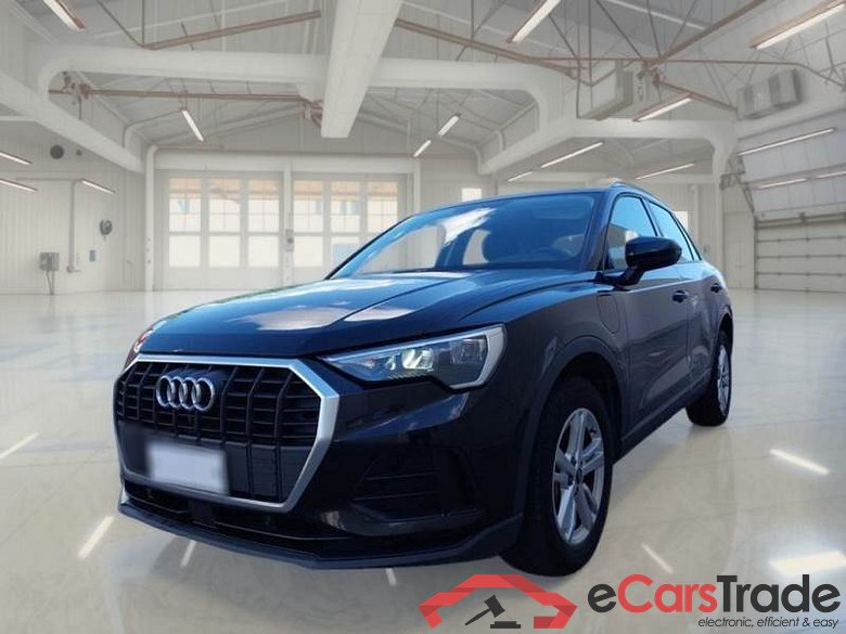 AUDI Q3 / 2018 / 5P / SUV 45 TFSI E S TRONIC BUSINESS