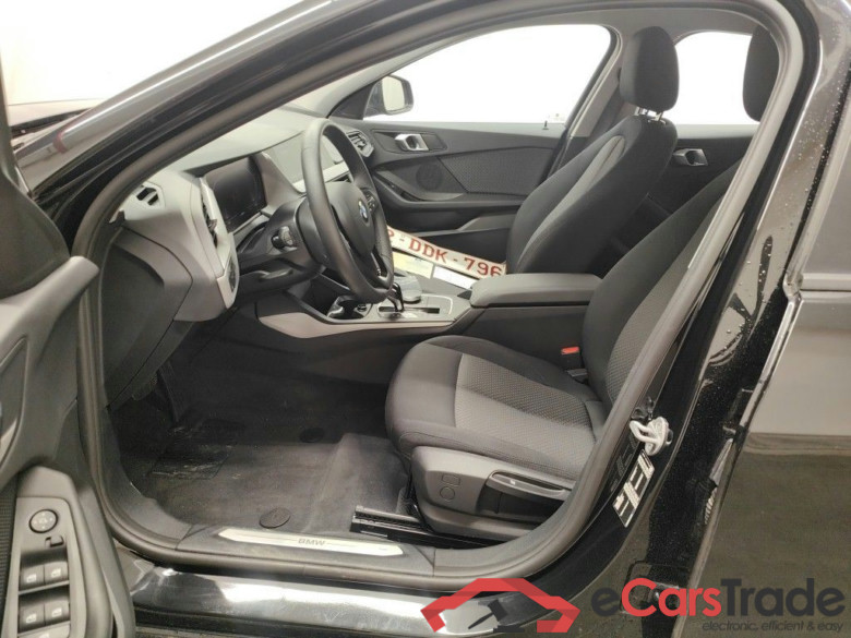 BMW 1 Reeks Hatch 118iA (100 kW) 5d #3