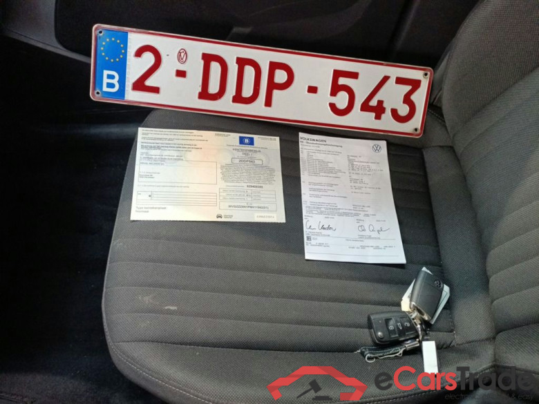 Volkswagen Tiguan Allspace 2.0 TDI Life Business 5d #4