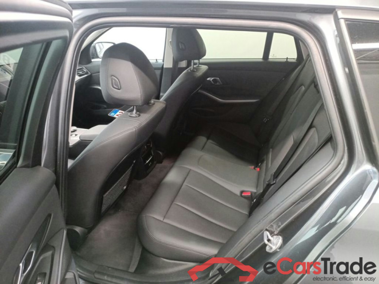 BMW 3 Reeks Touring 318dA (100 kW) 5d #3