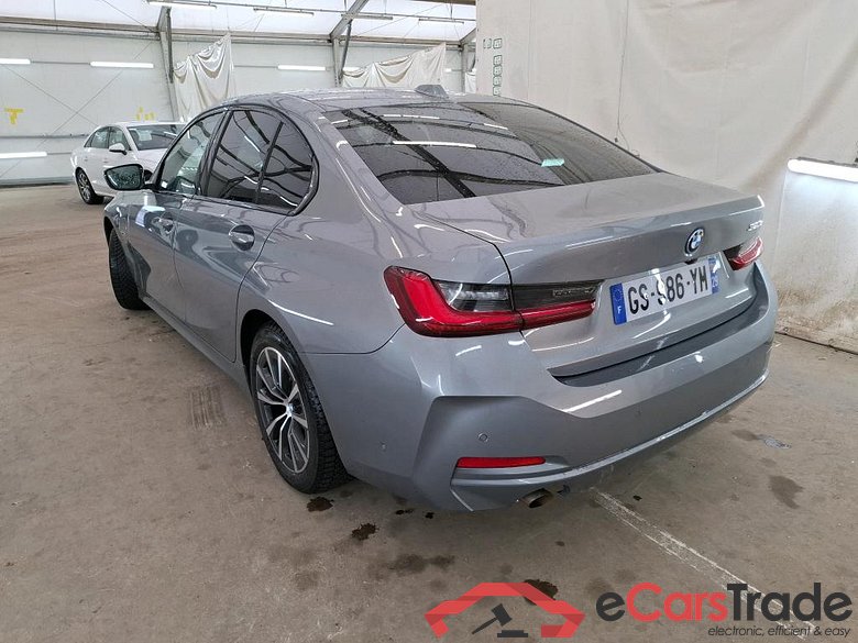 BMW Série 3 Berline / 2022 / 4P / Berline 320e 204ch Business Design BVA8 Hybride #2