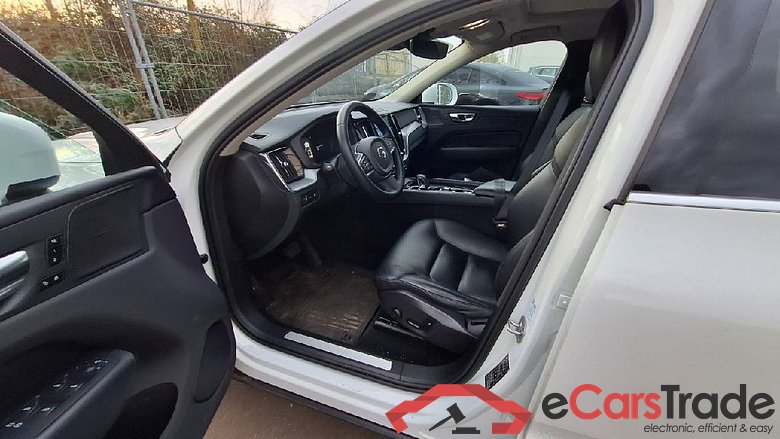 XC60 Inscription Expression Recharge Plug-In Hybrid AWD 2.0 T6 251KW AT8 E6d #4