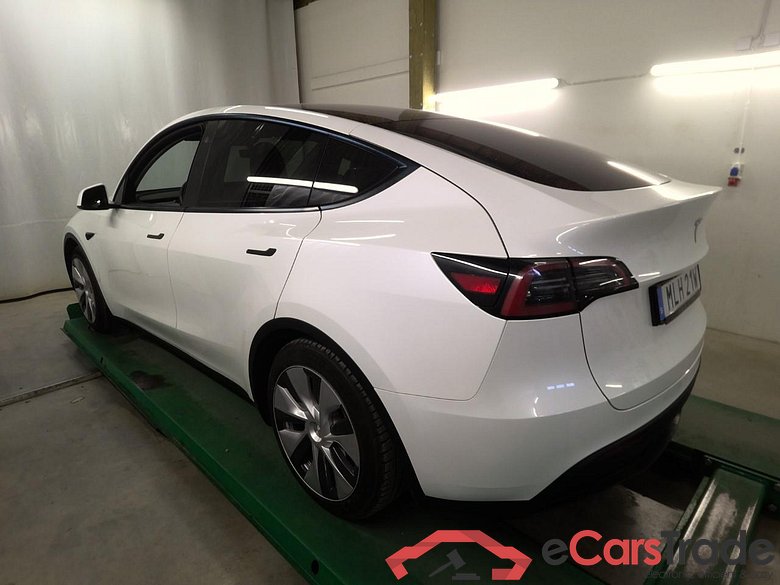 Model Y Long-Range AWD #3