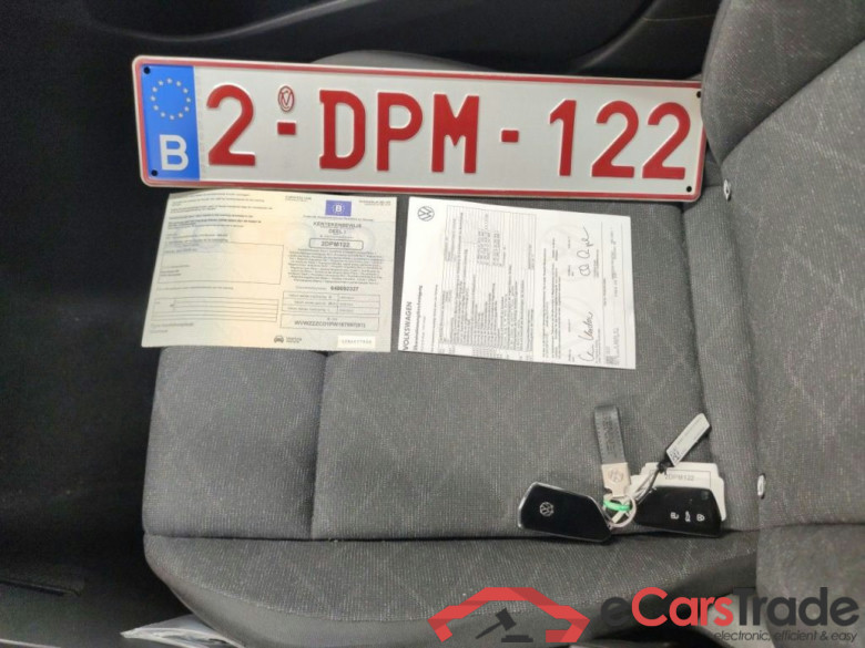Volkswagen Golf VIII 1.0 eTSI 81kW Life DSG 5d #4