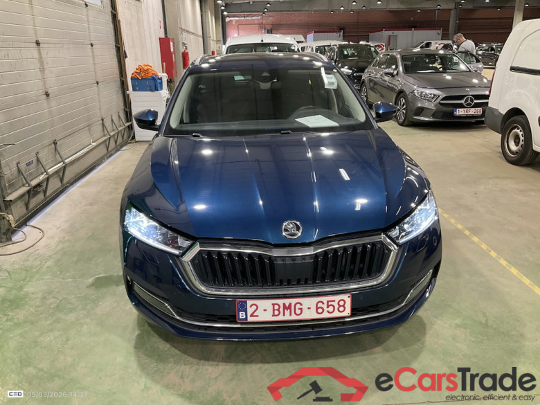 SKODA OCTAVIA COMBI 1.4 TSI PHEV 150KW DSG CLEVER #2
