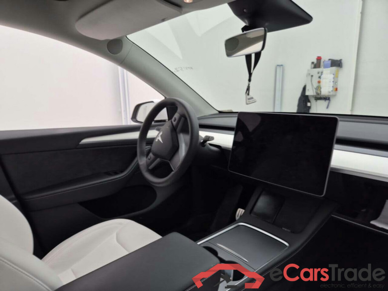 TESLA MODEL Y 75KWH PERFORMANCE #3