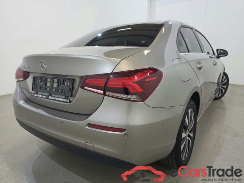 Mercedes A 250e Plug-In Hybrid Aut. LED-Xenon Widescreen Navi 1/2 Sport-Leather KeylessGo Camera Klima PDC ... #4