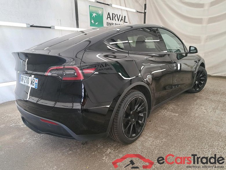 TESLA Model Y / 2021 / 5P / SUV RWD #4