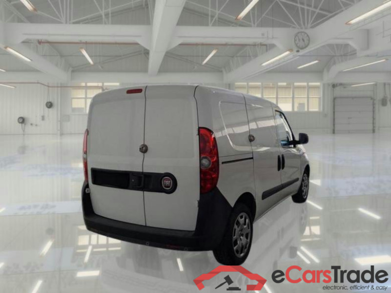 FIAT DOBLÒ CARGO / 2014 / 4P / VETT. FURGONATA CH1 LOUNGE 1.6 MJET 105CV E6D SeS #2