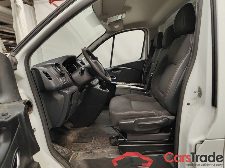 Renault Trafic L1H1 dCi 145 EDC Grand Confort 2.9T 4d #3