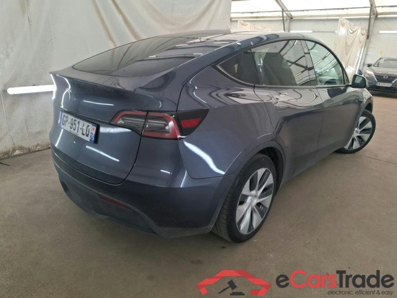 TESLA Model Y / 2021 / 5P / SUV RWD #4