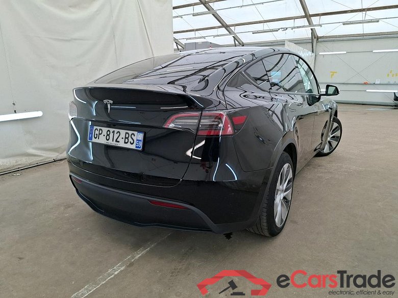 TESLA Model Y / 2021 / 5P / SUV RWD #4
