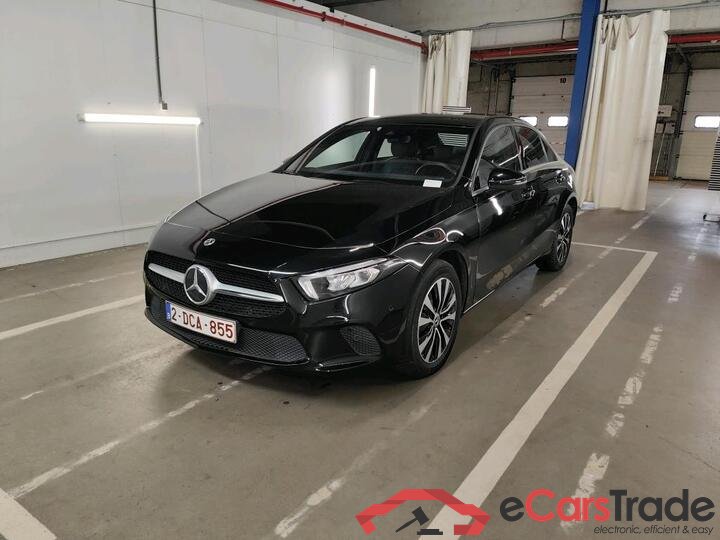 Mercedes A-Klasse Limousine A-Klasse Limousine A 250 e Business Line (PHEV) 160kW/218pk  4D/P Auto-7 #1