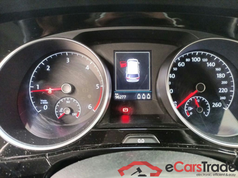 Volkswagen Touran 1.6 TDi Highline 5d #6