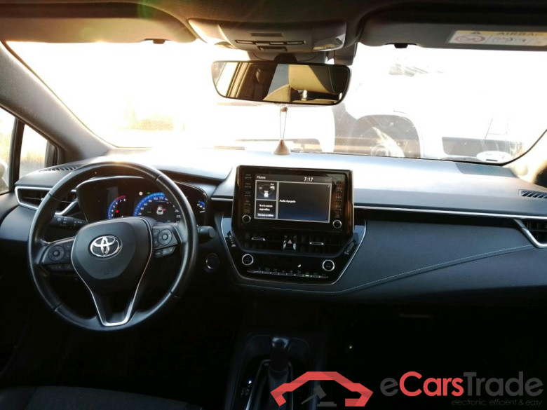 TOYOTA Corolla / 2020 / 5P / berlina con portón 2.0 180H STYLE E-CVT #3