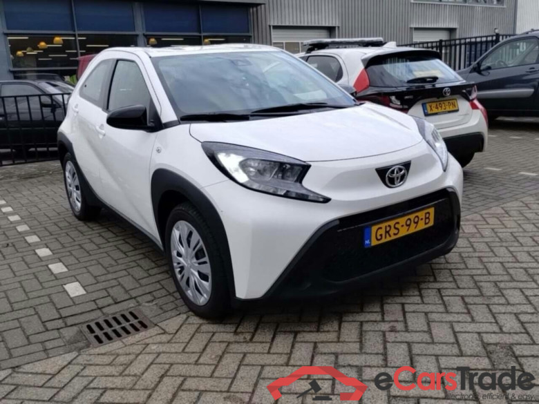 TOYOTA Aygo X 1.0 VVT-i MT Play #2