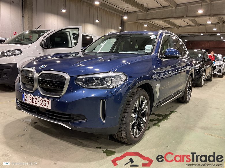 BMW IX3 80KWH AUTO